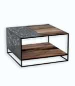 Table basse en bois de bateau recyclé.