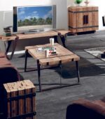 Table basse rectangulaire en bois brut et fer vieilli