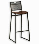 Chaise haute au design indus