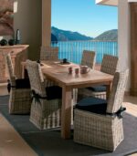 Table en teck recyclé de fabrication artisanale