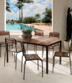 Table en bois de vieux bateaux recyclé