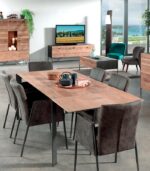 Table VALMO en teck recyclé un style très épuré.