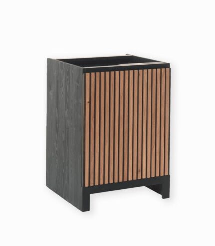 Meuble bas en pin massif teinté noir et chêne huilé