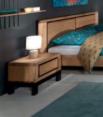 Chevet FOX en pin massif au design contemporain