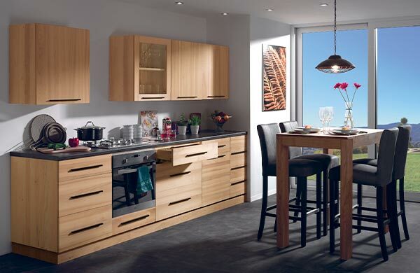 Cuisine en bois massif au design nordique