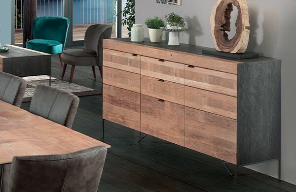 Mobilier en teck recyclé au design indus