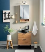 Salle de bain avec vasque en pierre