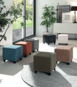 Poufs colorés KUBI