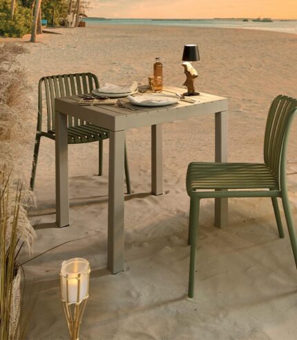 Table de jardin carrée TESLIN