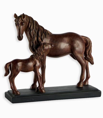 Statue jument et poulain