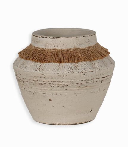 Vase en terre cuite blanche